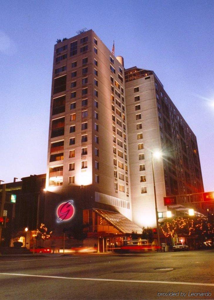 Garfield Suites Hotel Цинциннати Экстерьер фото